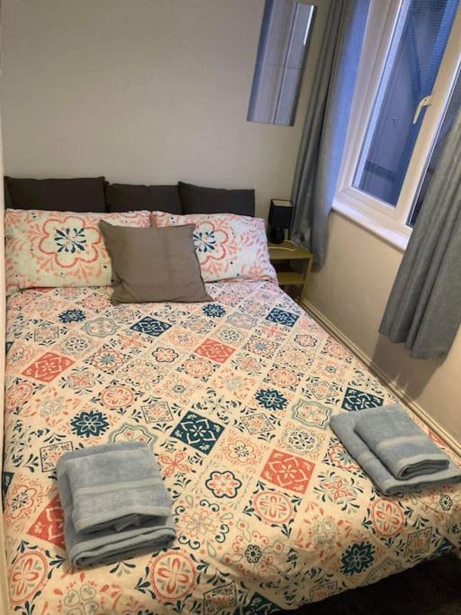 Lawn View Apartment Доліш Екстер'єр фото