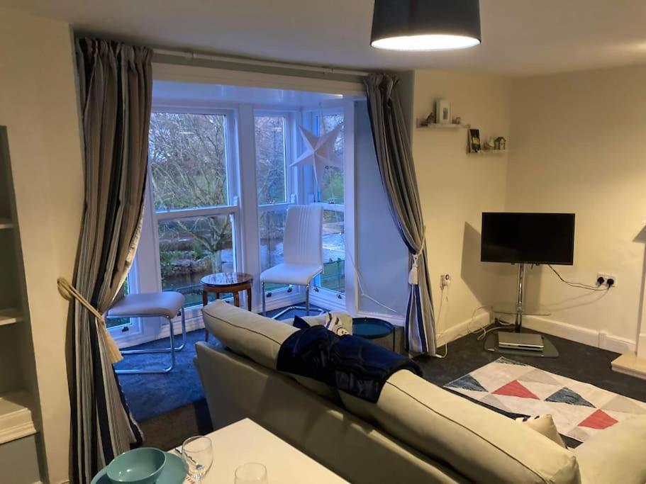 Lawn View Apartment Доліш Екстер'єр фото