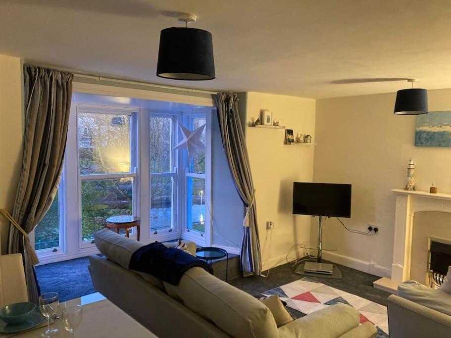 Lawn View Apartment Доліш Екстер'єр фото